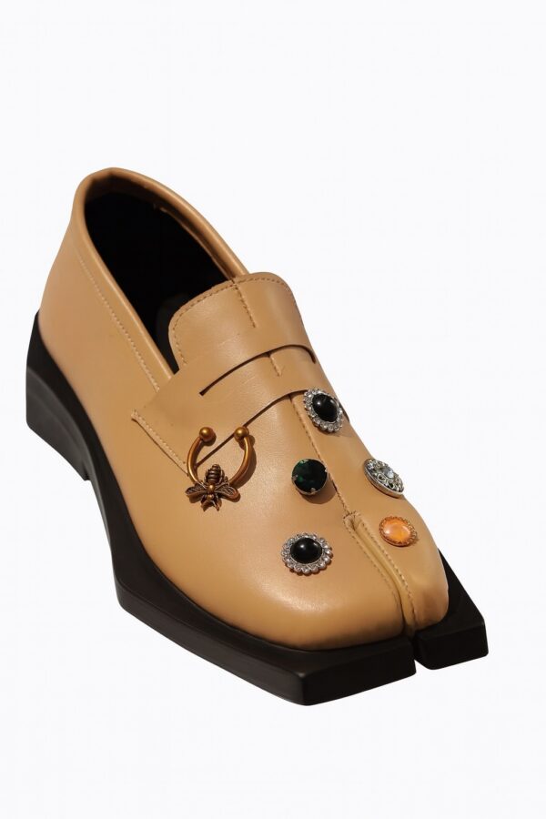 Split Toe Acc Loafers (Brown)