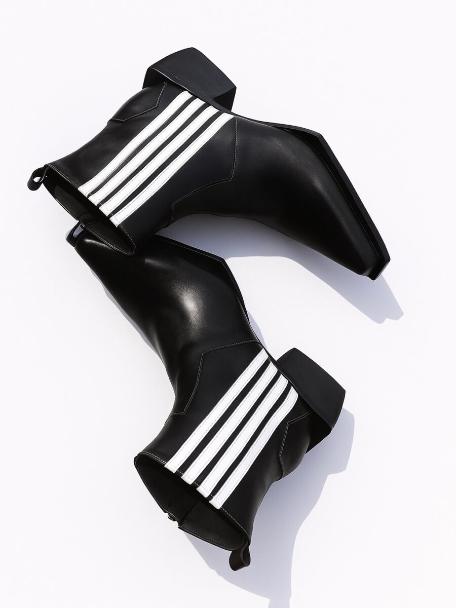 Stripes (Monochrome)