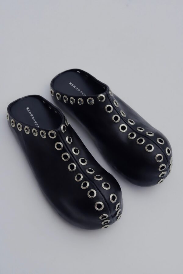 Solace Eyelet Mule (Ball Head)