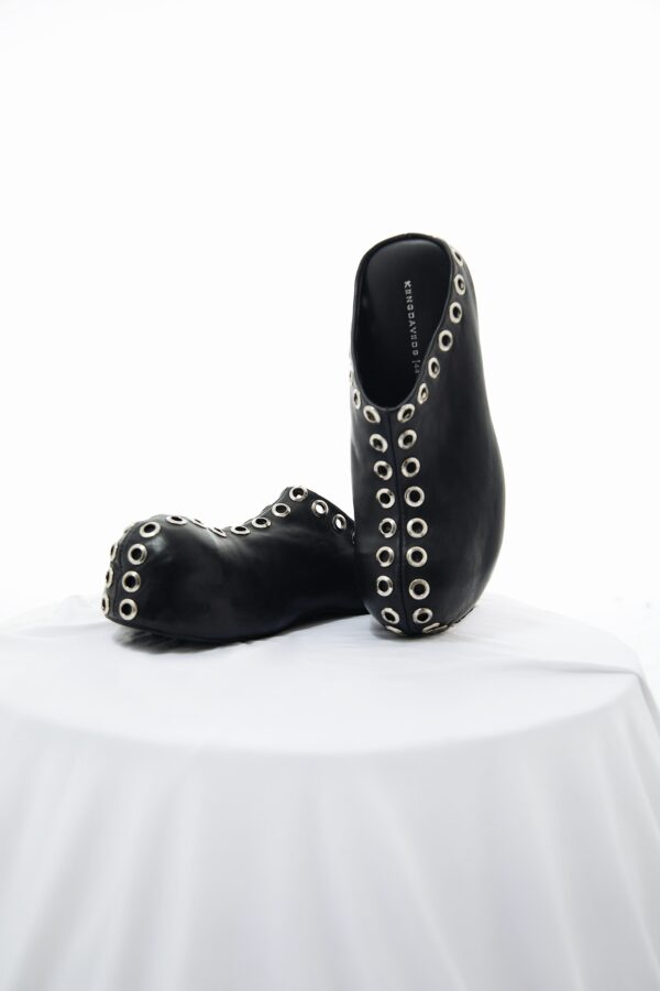 Aura Eyelet Mule